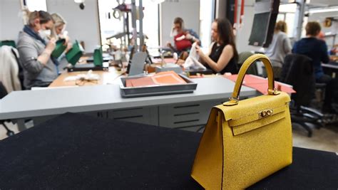 Maroquinerie : Hermès inaugure sa seizième .